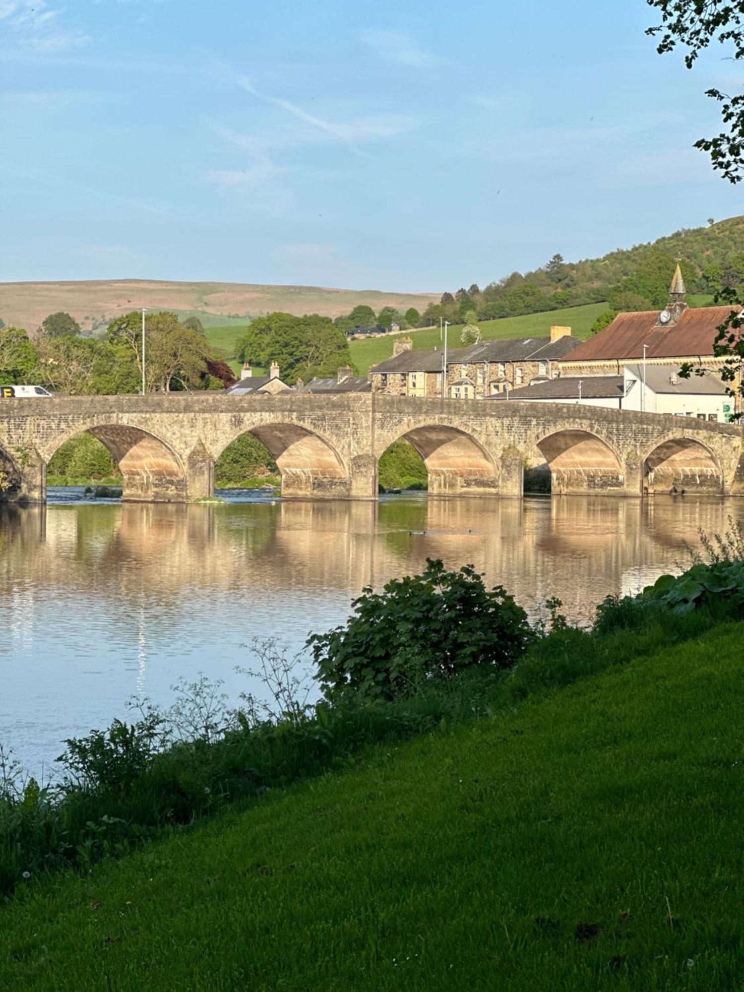 Lakeview Lodge, Builth Wells No Tradesmen Allowed 외부 사진